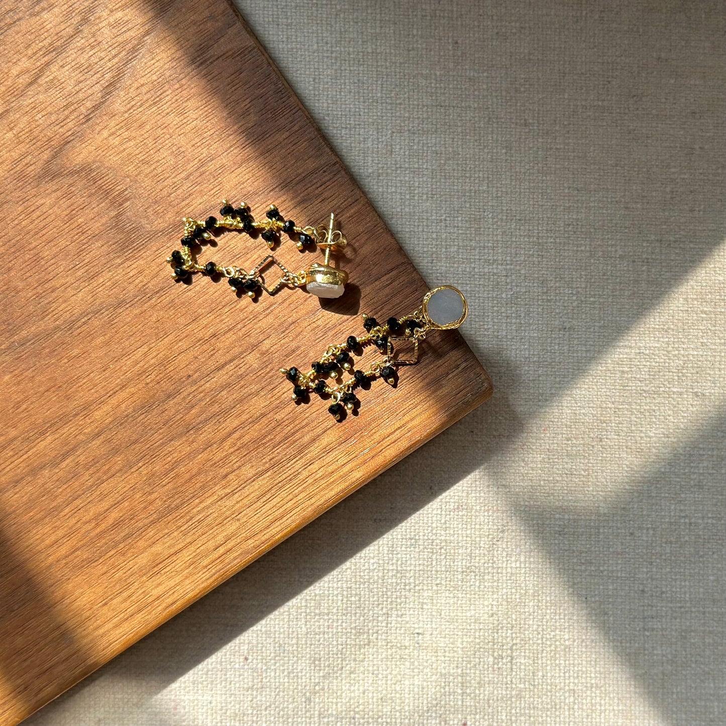 Moonstone And Black Agate Chain Hoop-like Gold-plated Earring