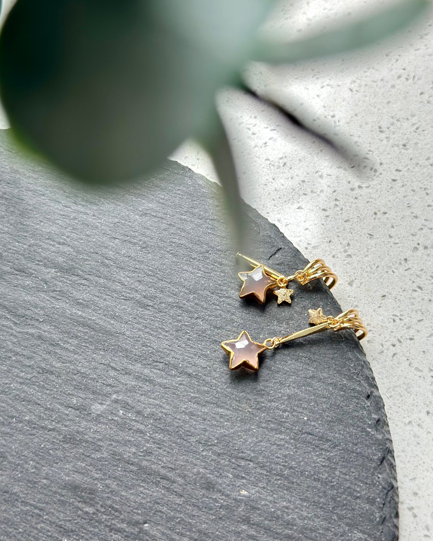 Pink chalcedony Star Gold-plated Ear Hoop