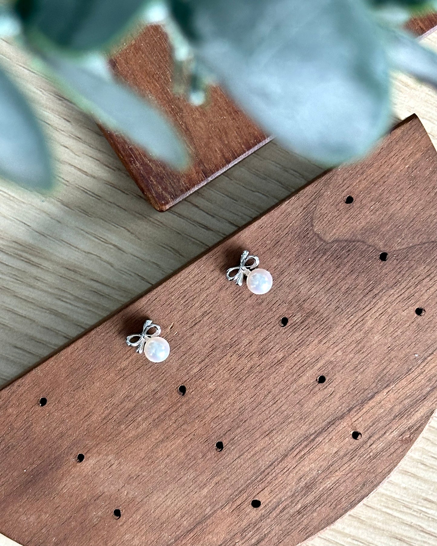 Japan Akoya Pearl Bow Sterling Silver Ear Stud