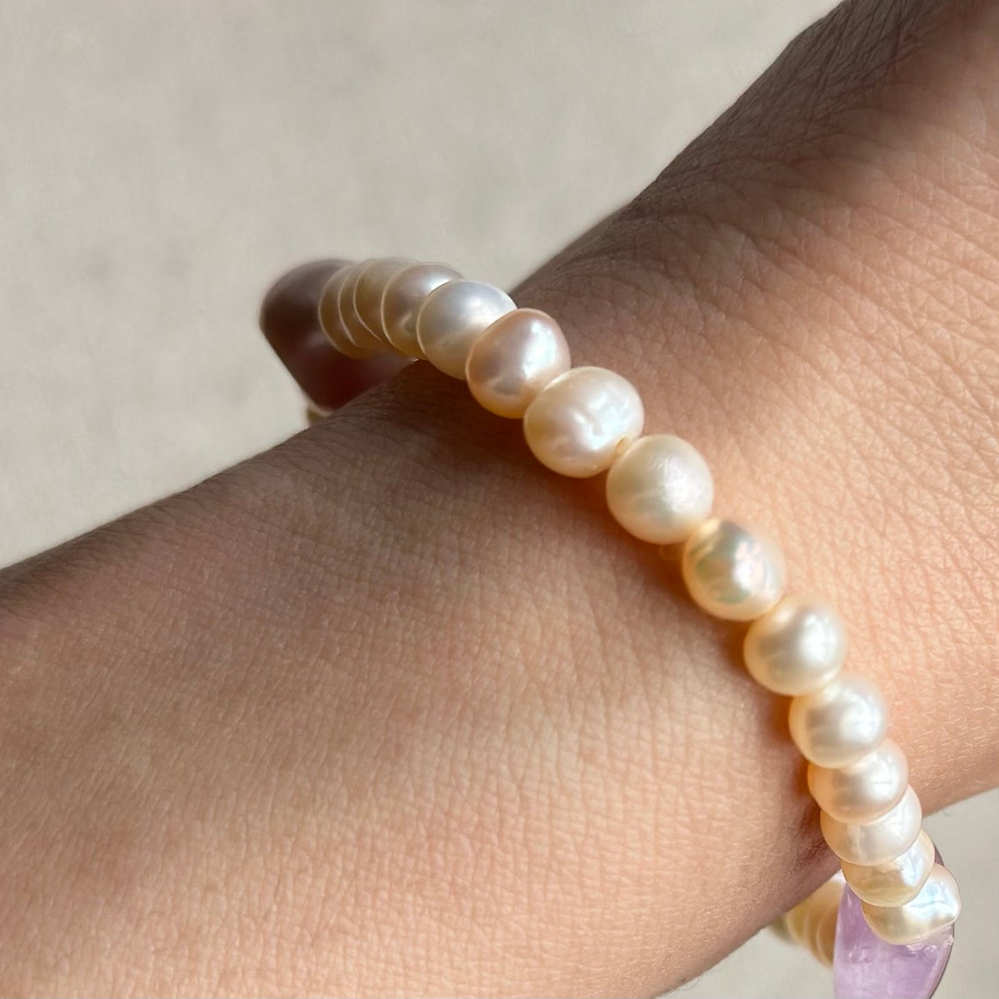 Kunzite & Freshwater Pearl Beaded Bracelet