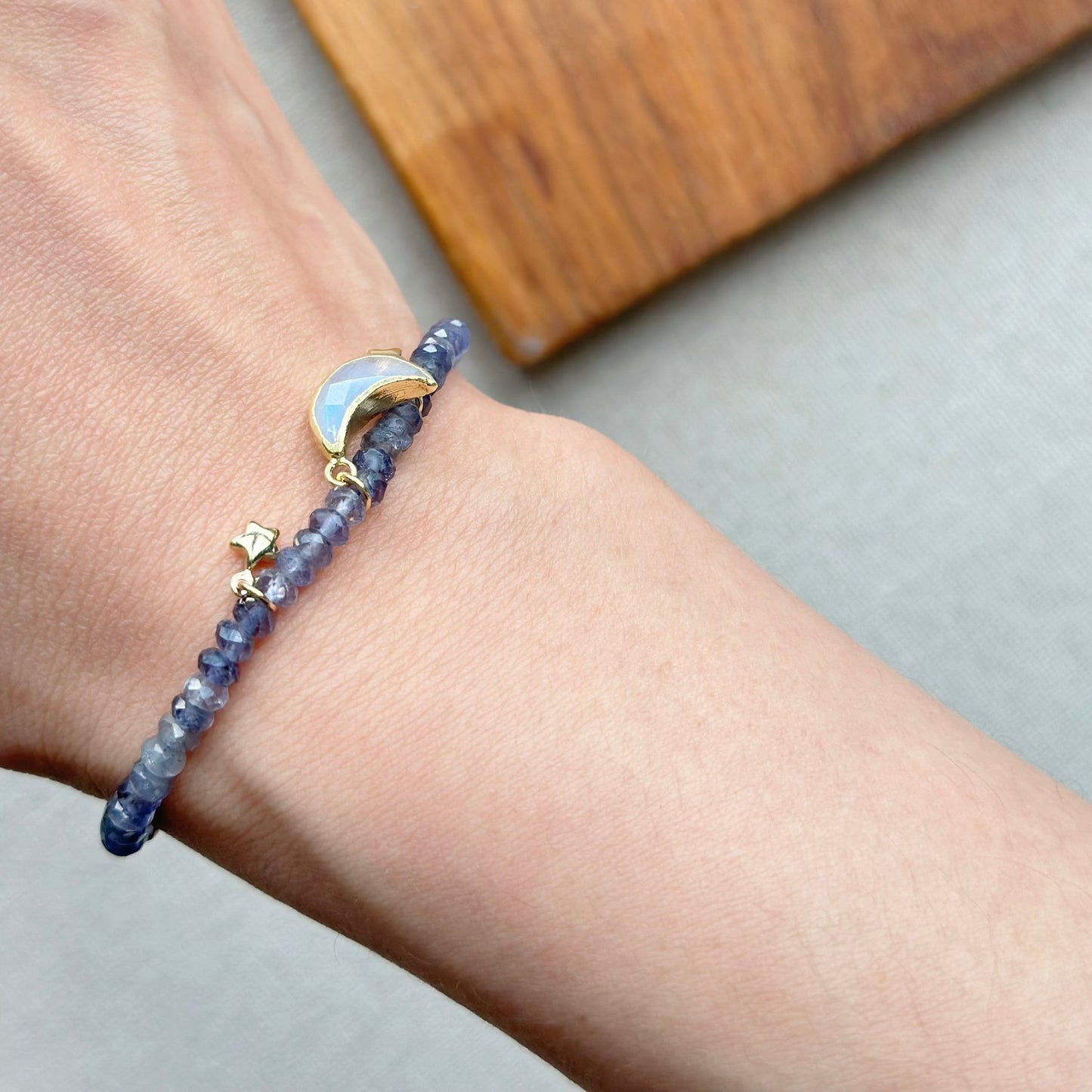 Iolite Beaded And Moonstone Bracelet
