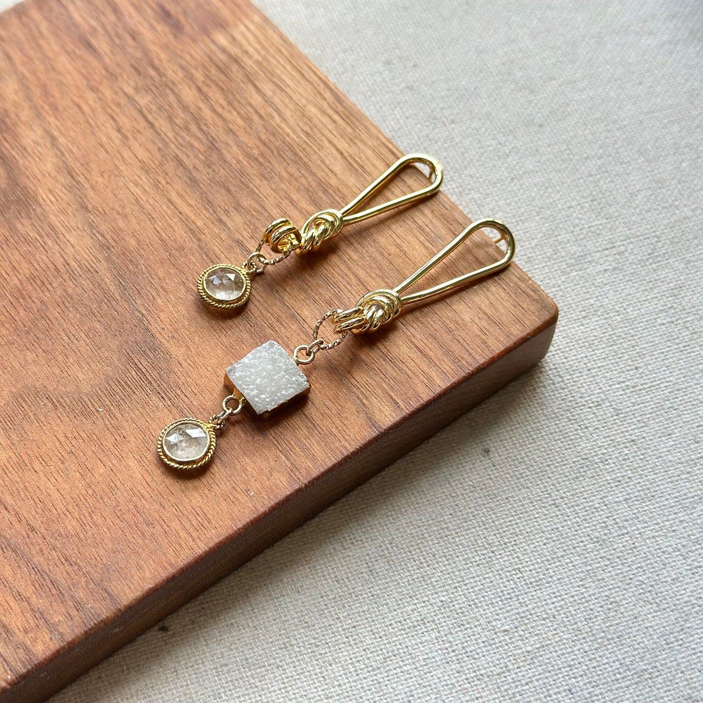 Golden Rutilated Quartz And Druzy Knots Gold-plated Earring