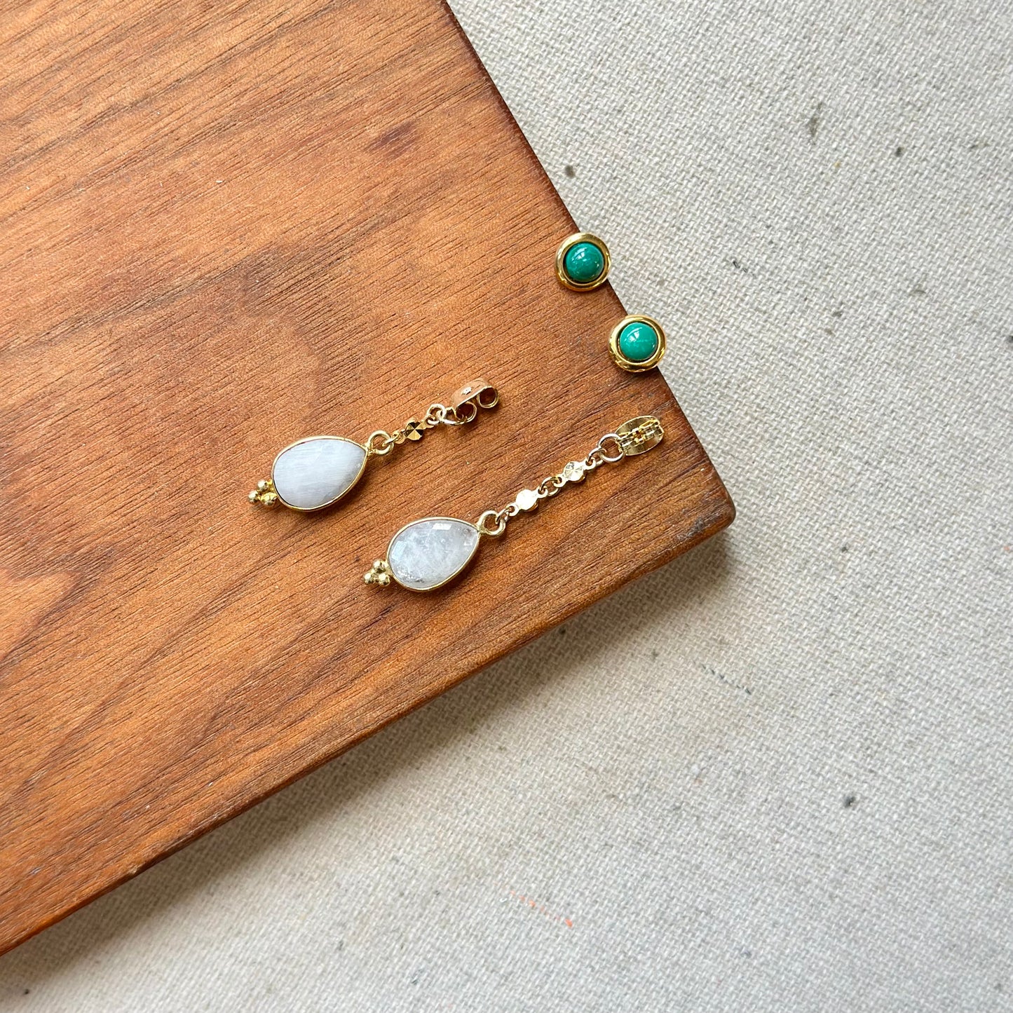Two-way Turquoise And Moonstone Ear Stud