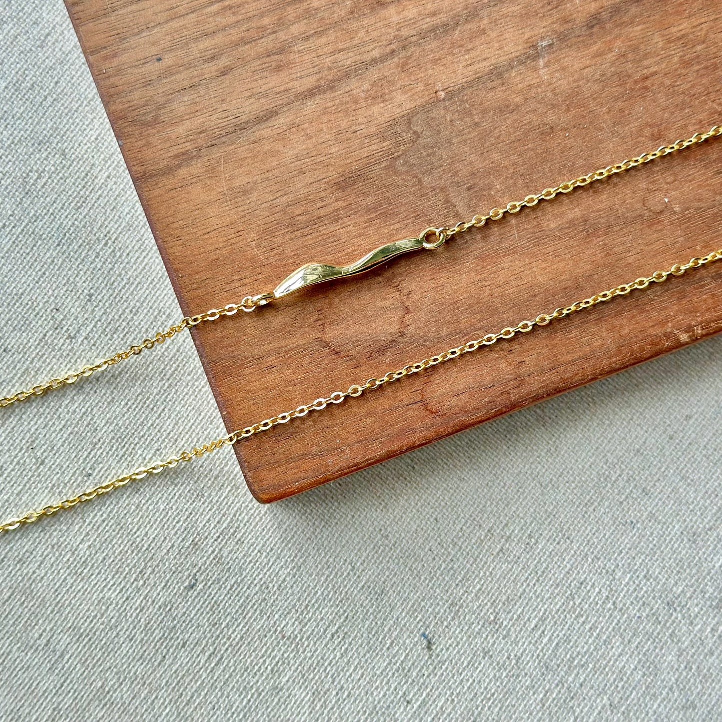 Black Agate Asymmetric Gold-plated Long Necklace