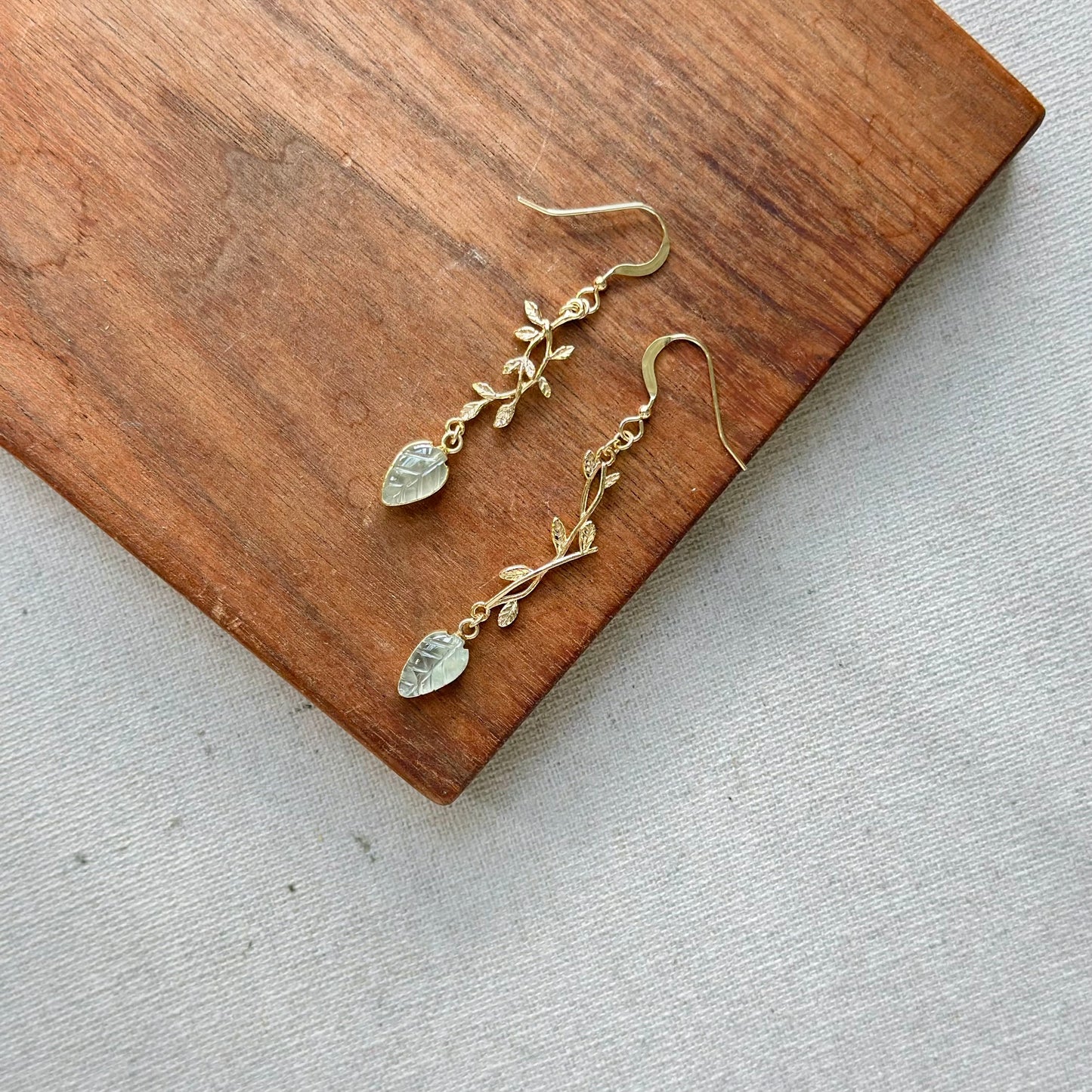 Prehnite And Leaves Gold-plated Earring