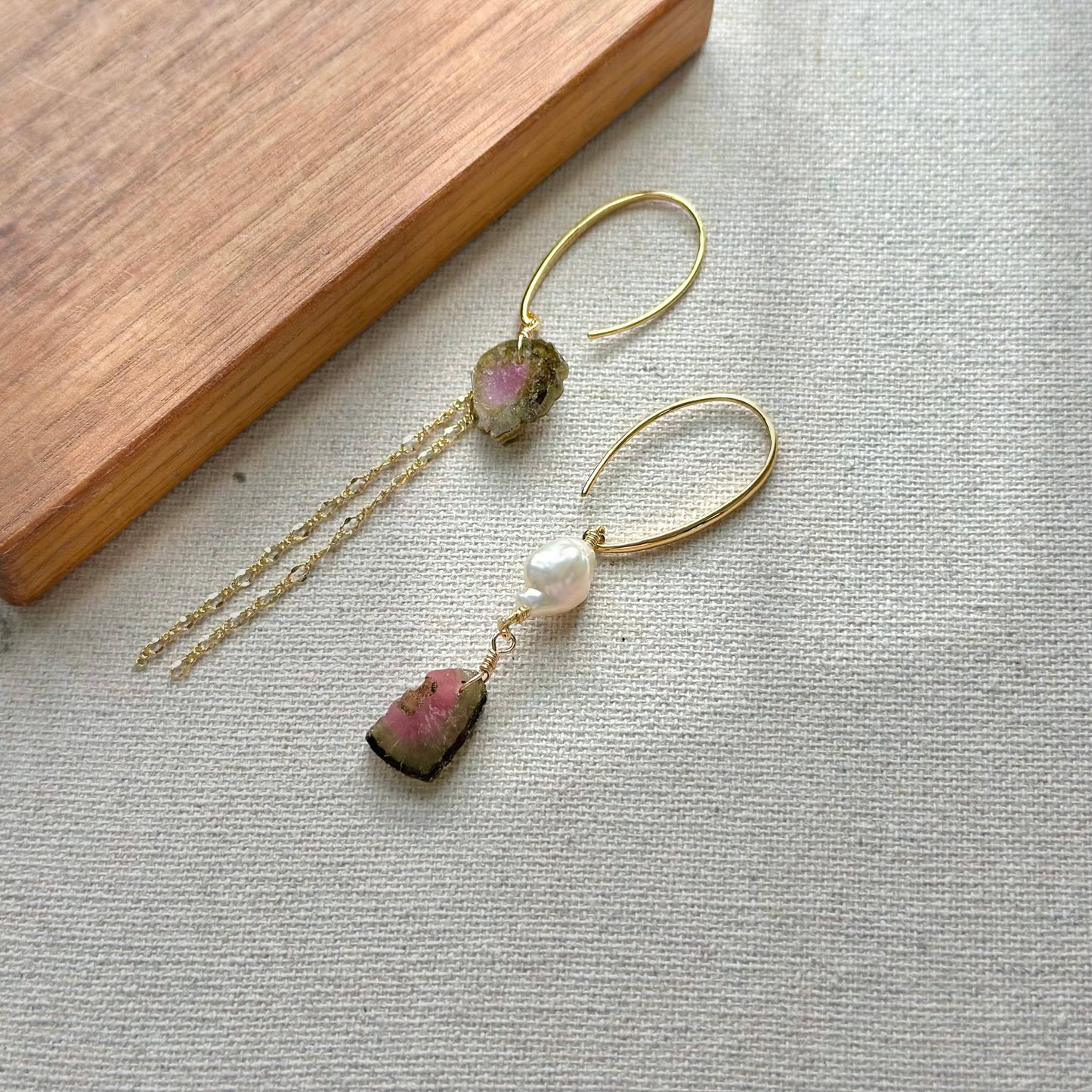 Watermelon Tourmaline Raw Stone And Freshwater Pearl Gold-plated Earring