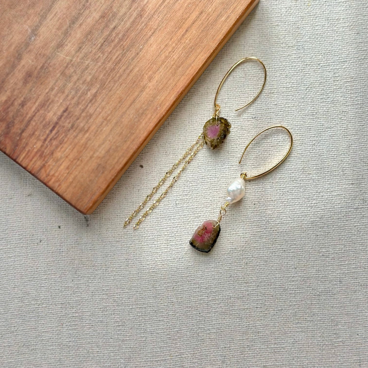 Watermelon Tourmaline Raw Stone And Freshwater Pearl Gold-plated Earring