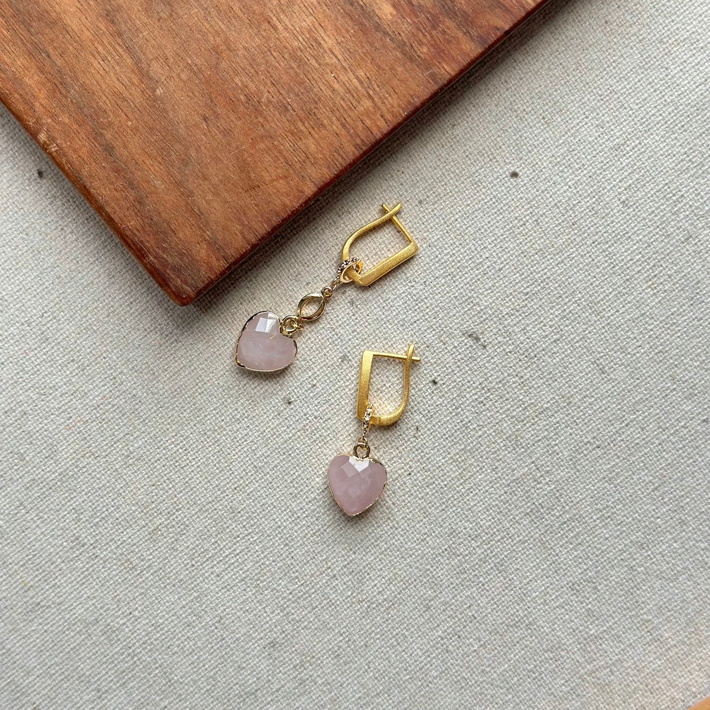 Two-way Rose Quartz Heart Gold-plated Ear Hoop