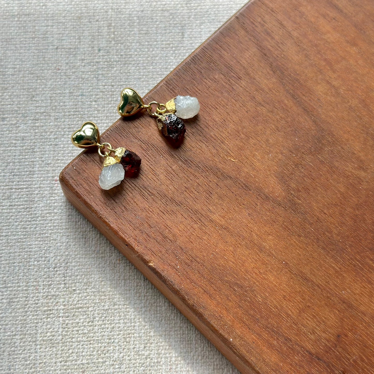 Garnet And Moonstone Heart Gold-plated Ear Stud