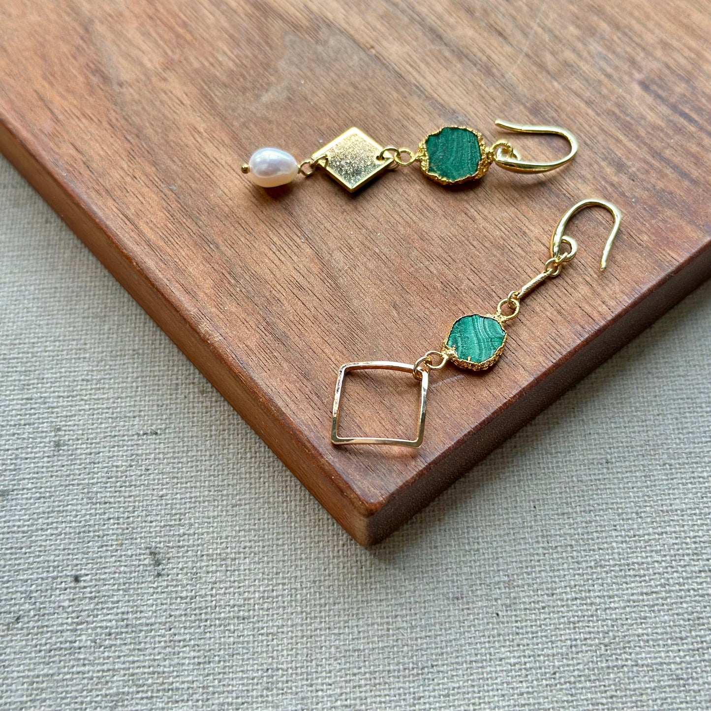 Malachite And Freshwater Pearl Geometric Gold-plated Earring