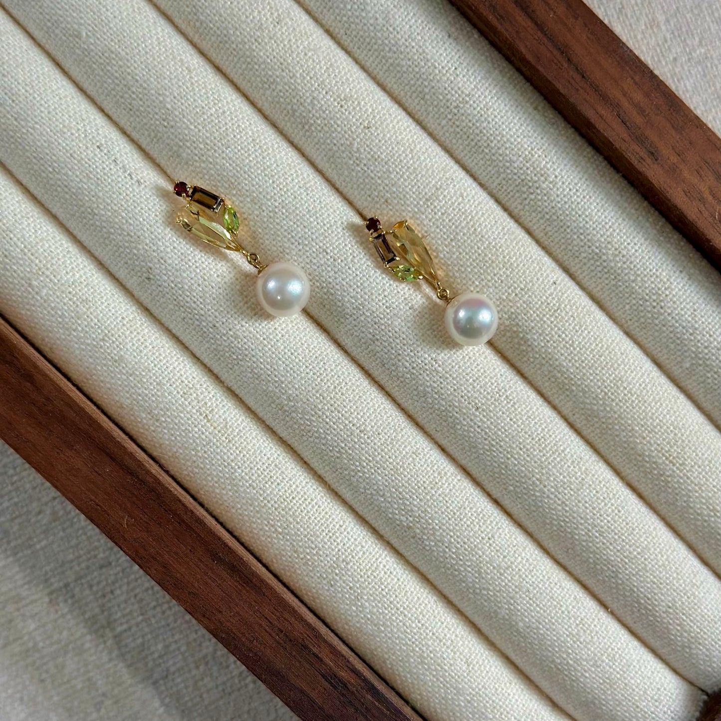Japan Akoya Pearl And Citrine Mixed 18K Gold Earring