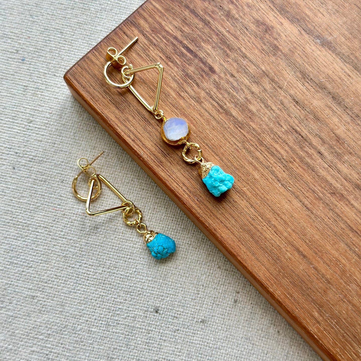 Turquoise And Moonstone Raw Stone Gold-plated Ear Hoop
