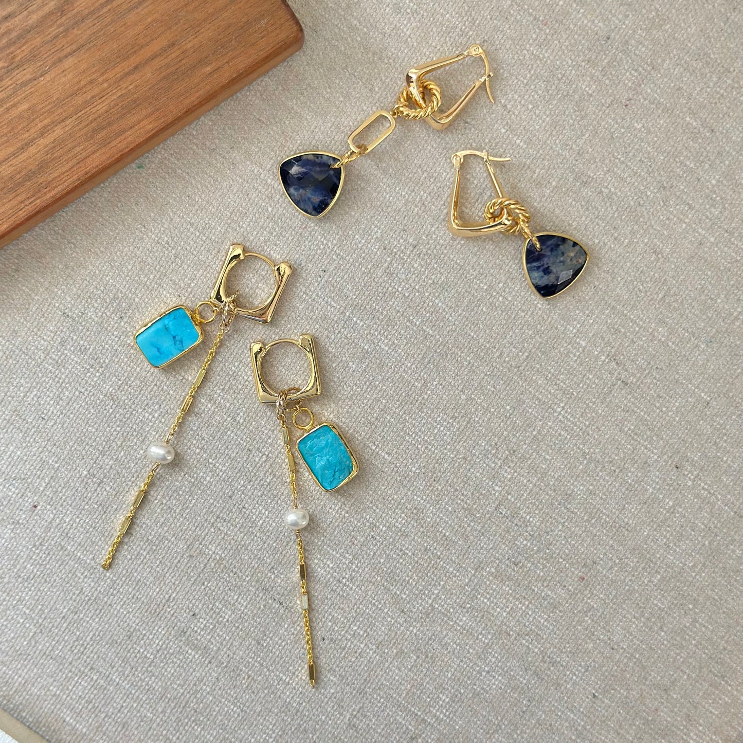 Sodalite Multi-way Ear Hoop