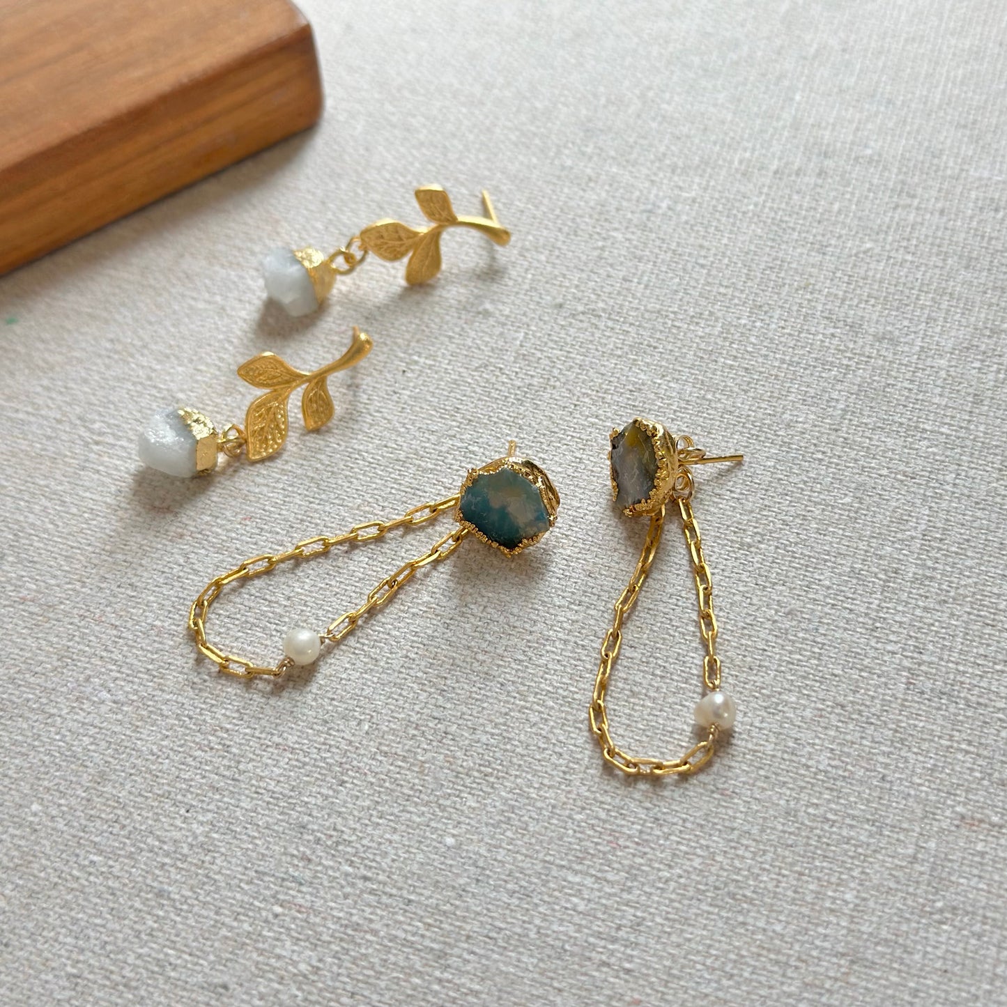 Two-way Opal And Freshwater Pearl Chain Ear Stud