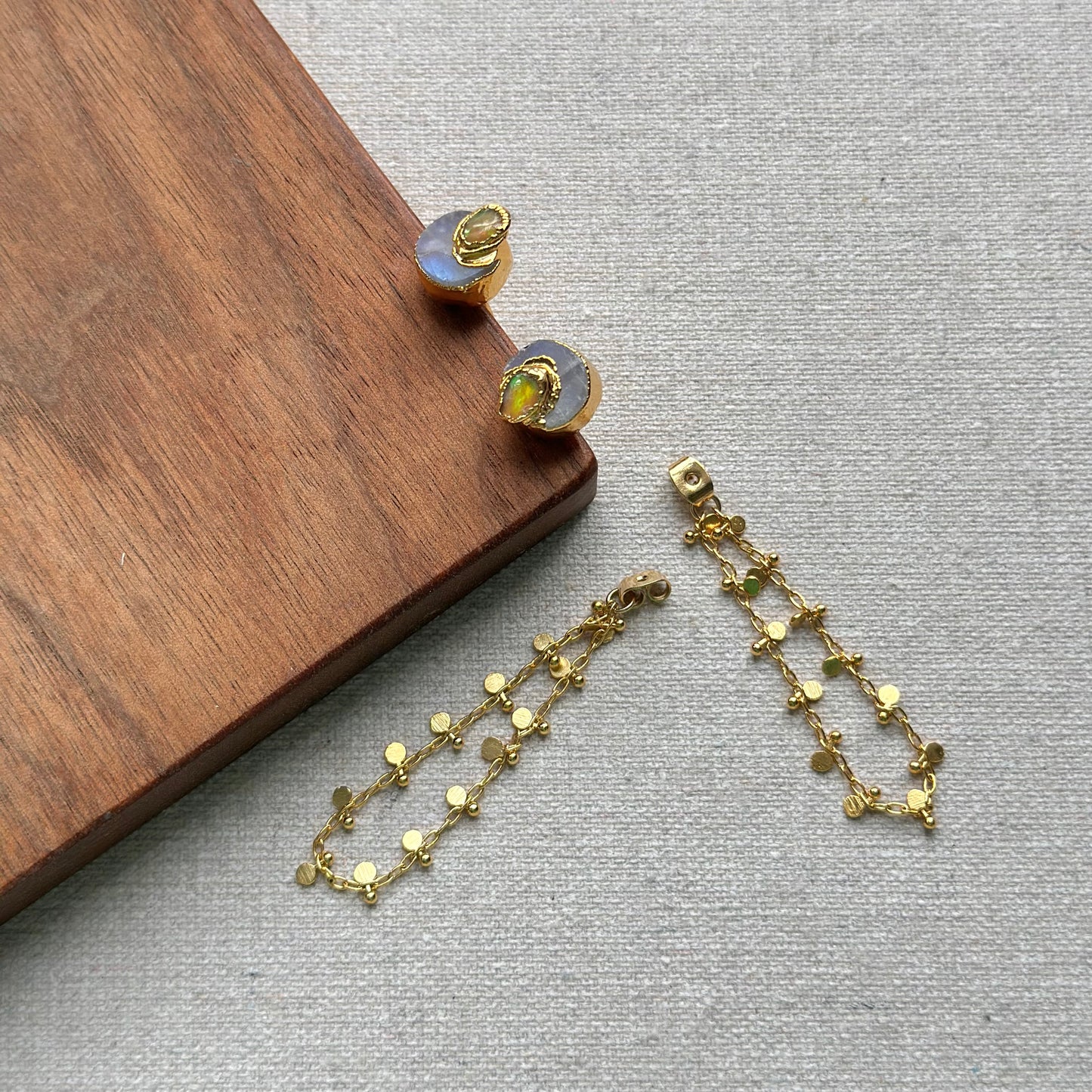 Two-way Opal And Moonstone Raw Stone Gold-plated Ear Stud