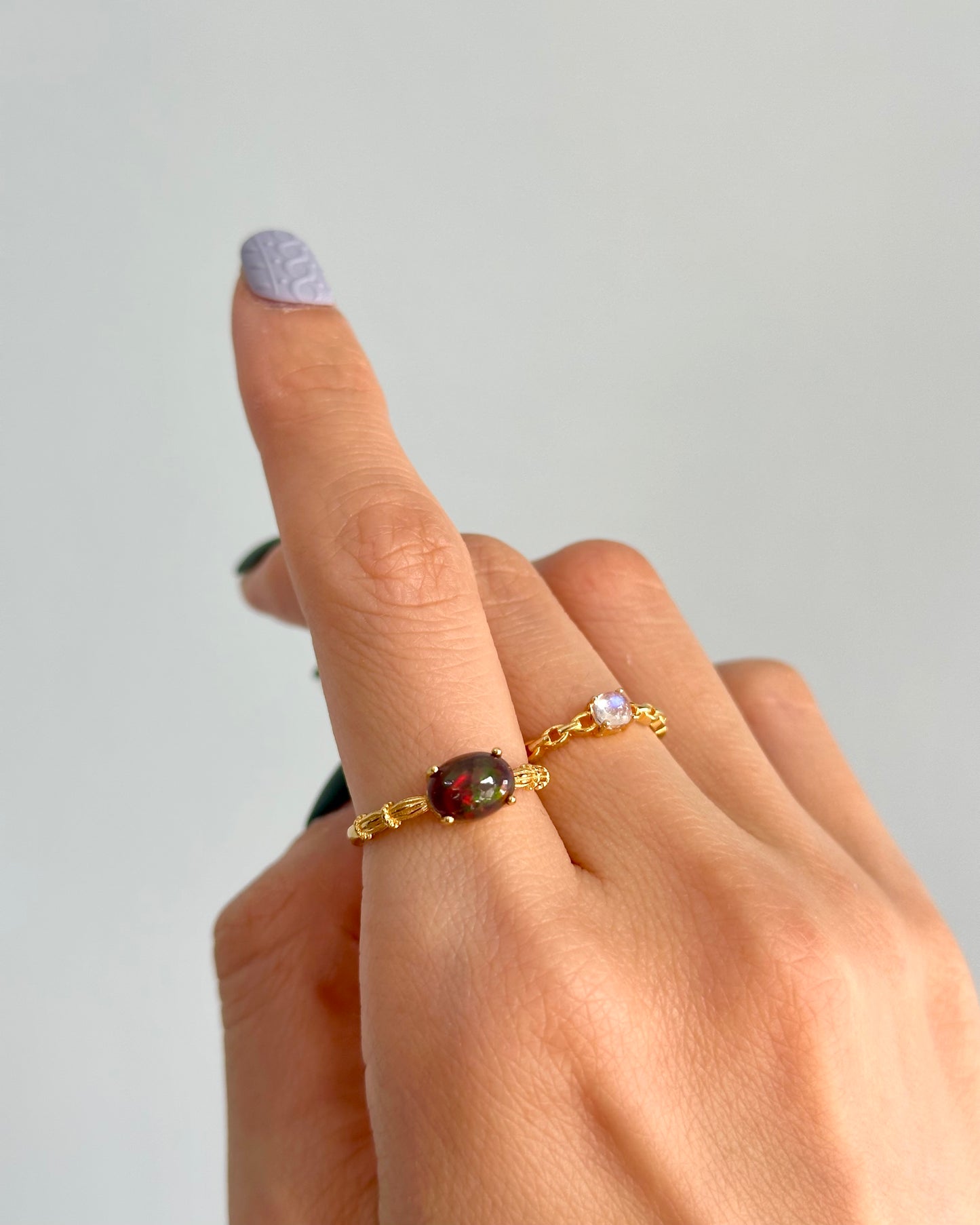 Moonstone Chain Ring Gold-plated Sterling Silver Ring