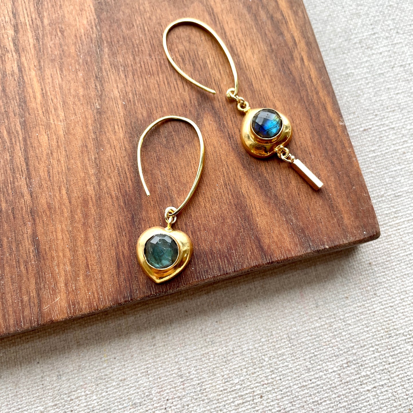 Heart-shaped Labradorite Asymmetric Earring