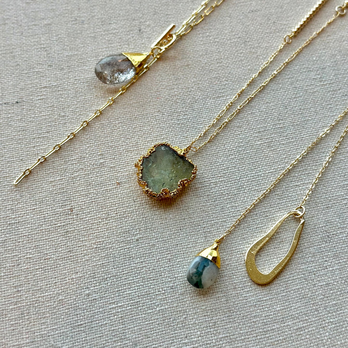 Umba Sapphire Raw Stone Long Gold-plated Necklace