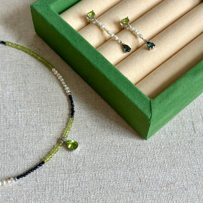 CHRISTMAS SET (2 ITEMS) Peridot Mixed Sapphire Beaded Necklace & Topaz Two-way Earring