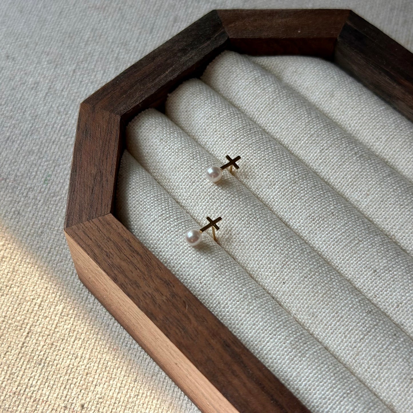 Japan Akoya Pearl & Cross 18K Solid Gold Ear Stud