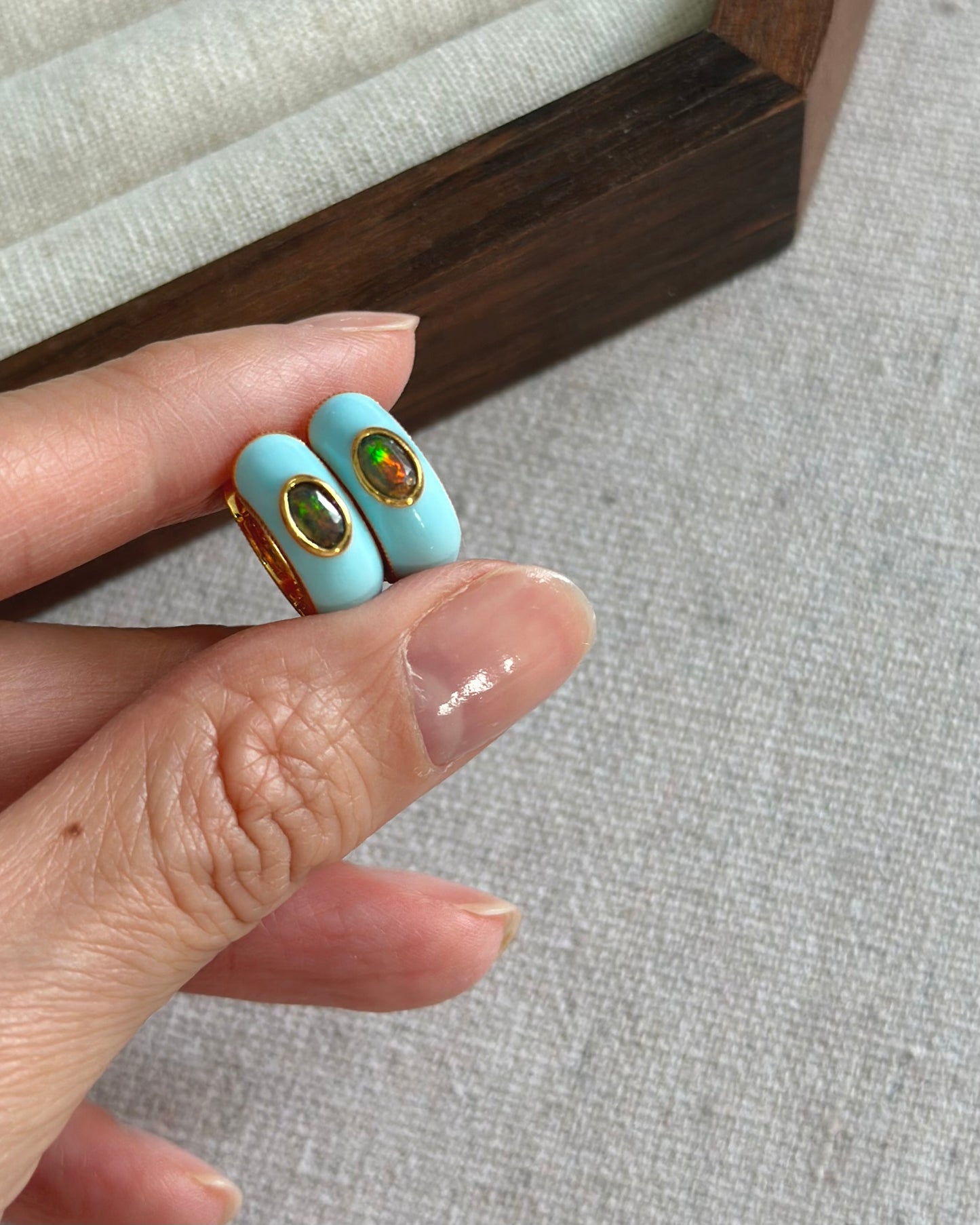 Black Opal Enamel Gold-plated Sterling Silver Ear Hoop