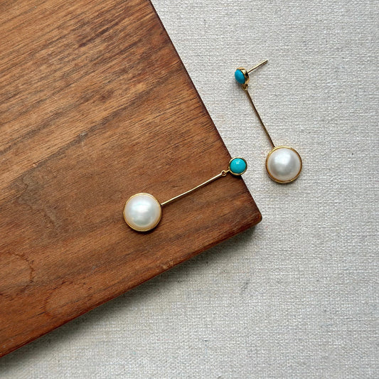 Japan Mother Of Pearl And Turquoise Earring