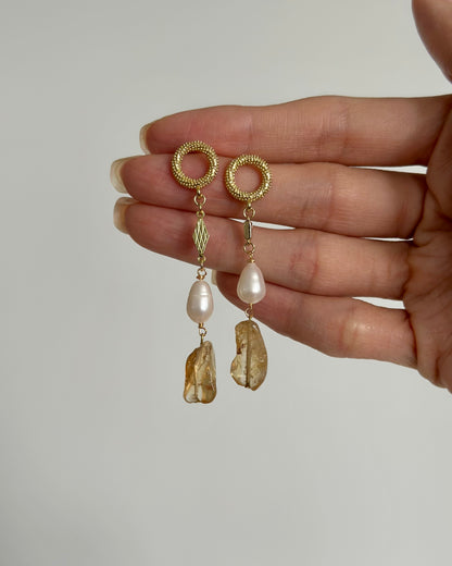 Citrine And Freshwater Pearl Gold-plated Earring