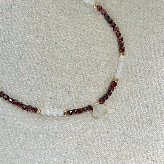 Garnet And Moonstone Beaded  Necklace