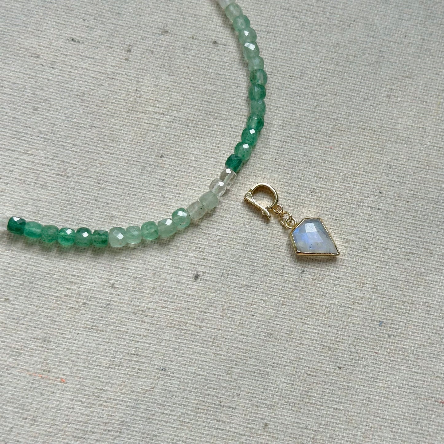 Two-way Green Strawberry Quartz Beaded And Moonstone Necklace