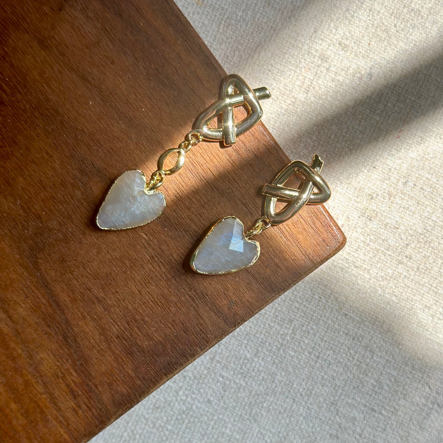 Moonstone And Heart Gold-plated Earring