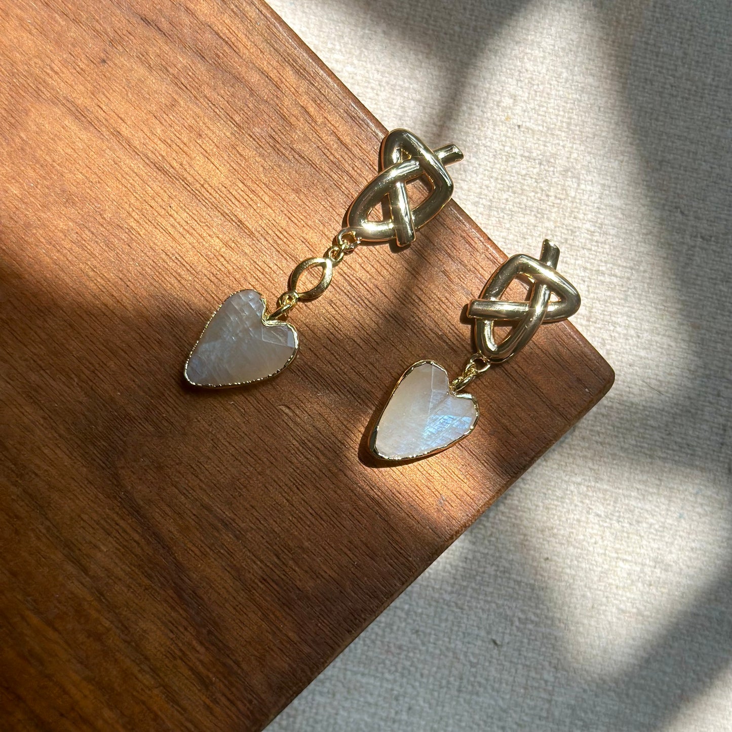 Moonstone And Heart Gold-plated Earring