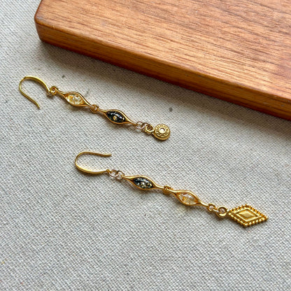 Amber Mix Asymmetric Gold-plated Earring