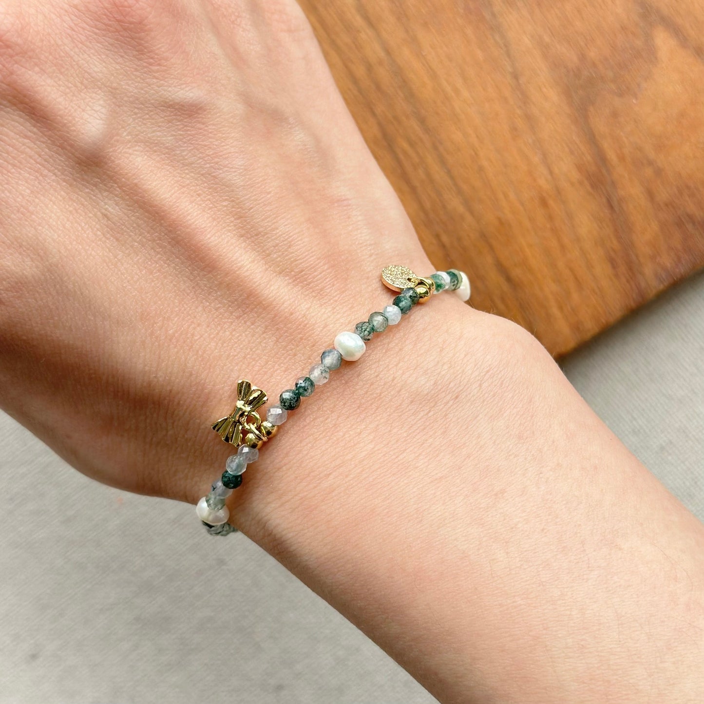Green Moss Agate And Freshwater Pearl Beaded Bow Bracelet