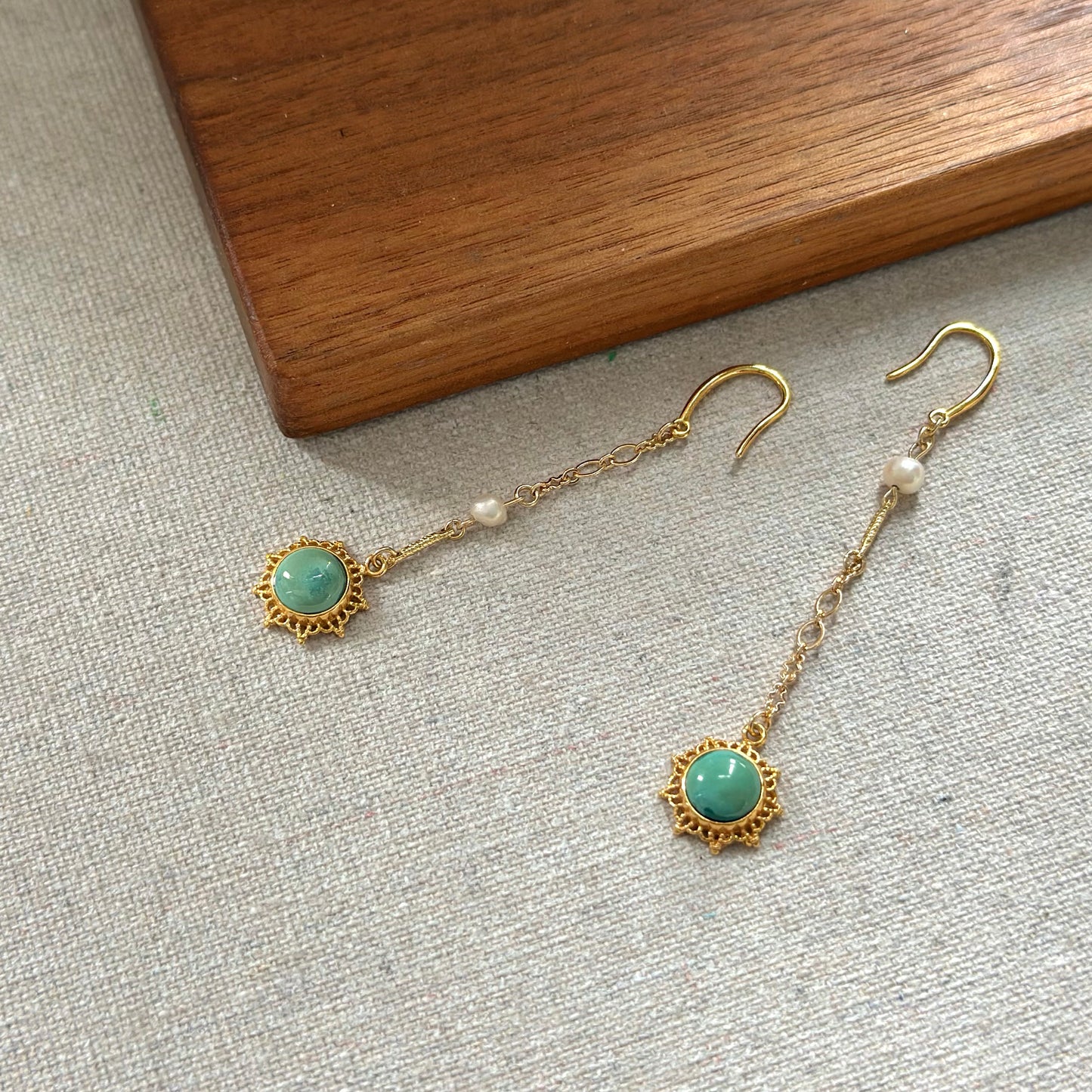 Turquoise And Freshwater Pearl Gold-plated Earring