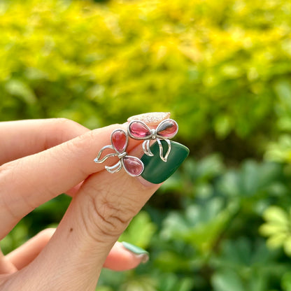 Garnet Ribbon Sterling Silver Stud