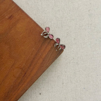 Garnet Ribbon Sterling Silver Stud