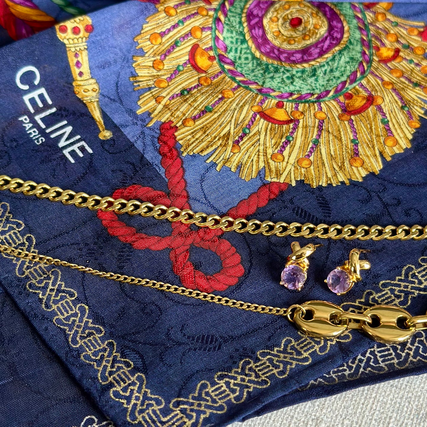 CHRISTMAS SET (3 ITEMS) CELINE PARIS Handkerchief & Amethyst Set