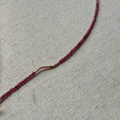 CHRISTMAS SET (2 ITEMS) Garnet Beaded Rose Gold-plated Necklace & Ring