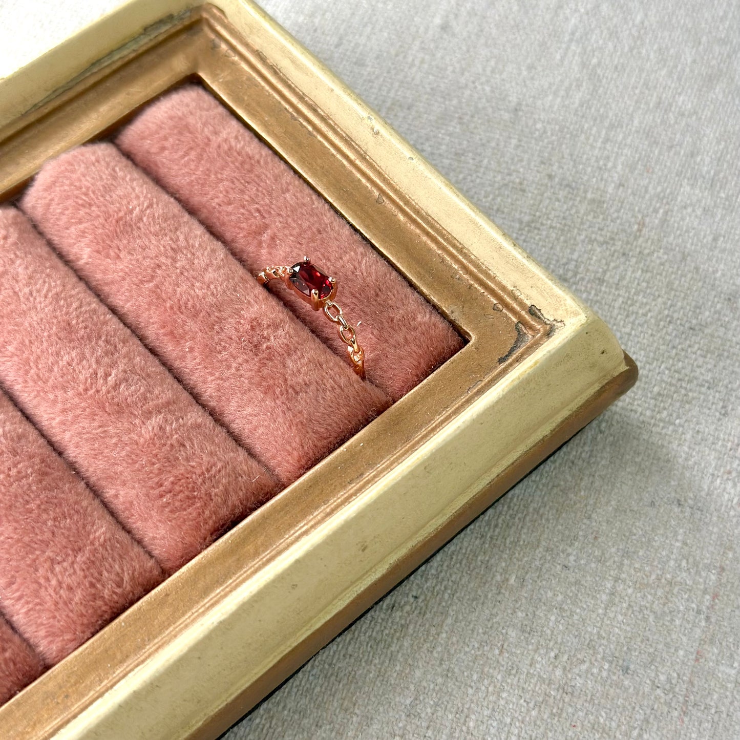 CHRISTMAS SET (2 ITEMS) Garnet Beaded Rose Gold-plated Necklace & Ring