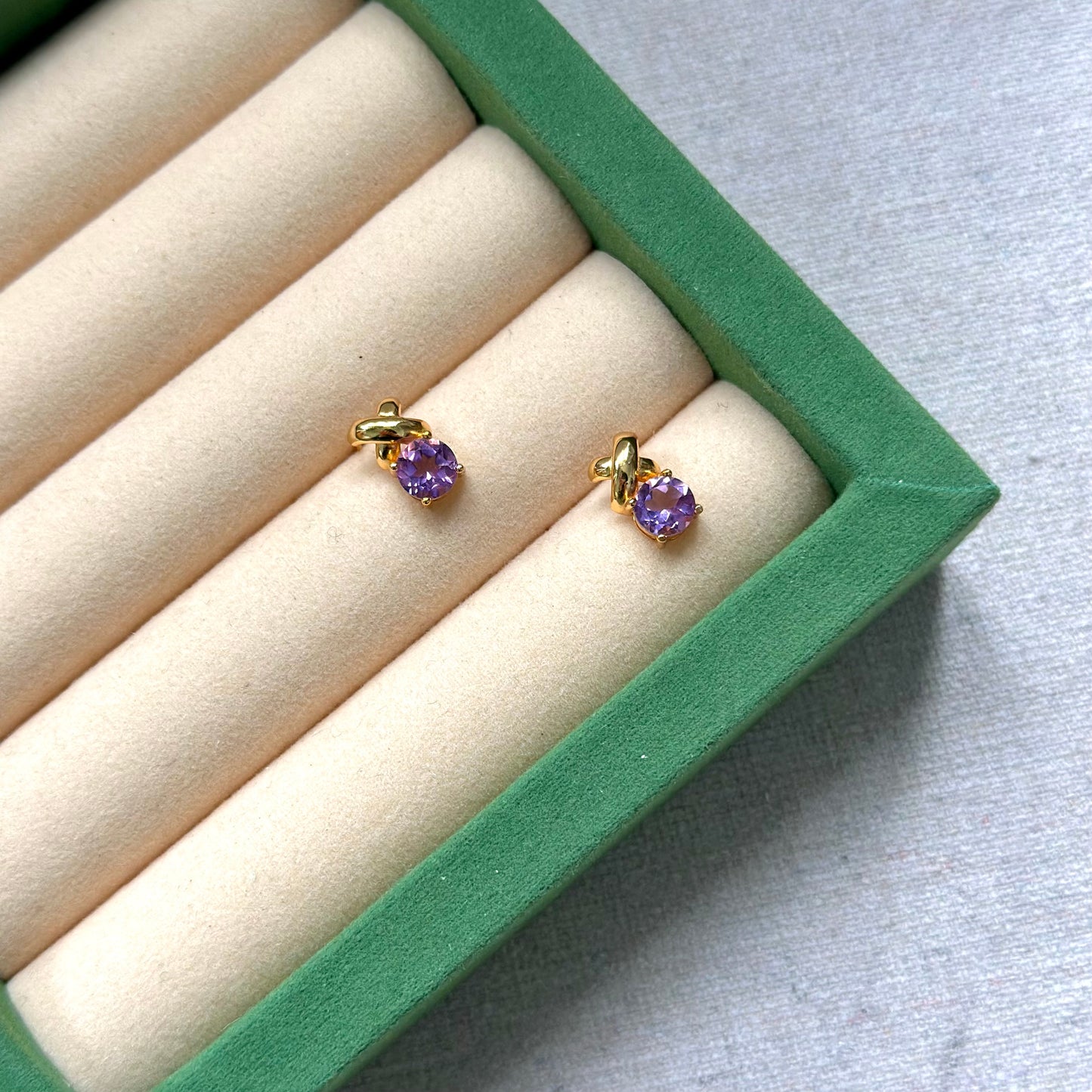 CHRISTMAS SET (3 ITEMS) CELINE PARIS Handkerchief & Amethyst Set