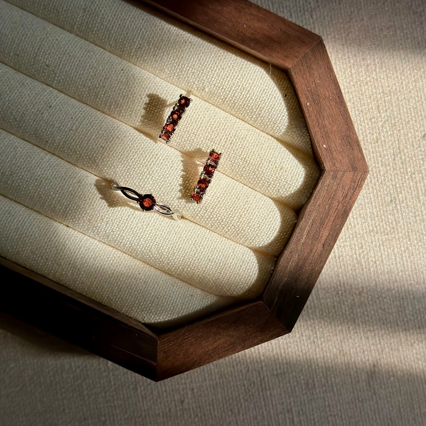 CHRISTMAS SET (2 ITEMS) Garnet Sterling Silver Earring & Ring