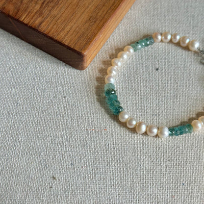 Freshwater Pearl And Emerald Beaded Bracelet