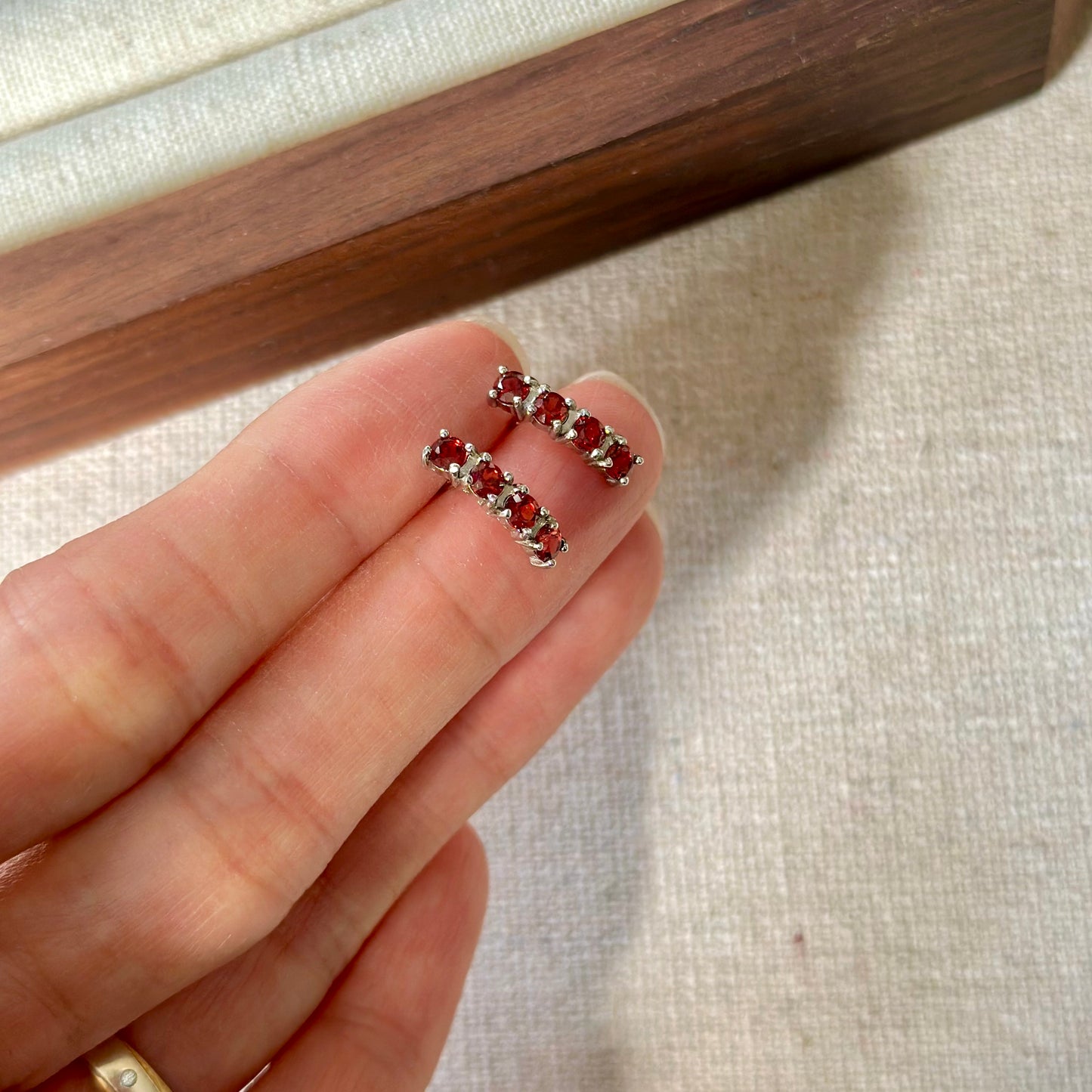 CHRISTMAS SET (2 ITEMS) Garnet Sterling Silver Earring & Ring