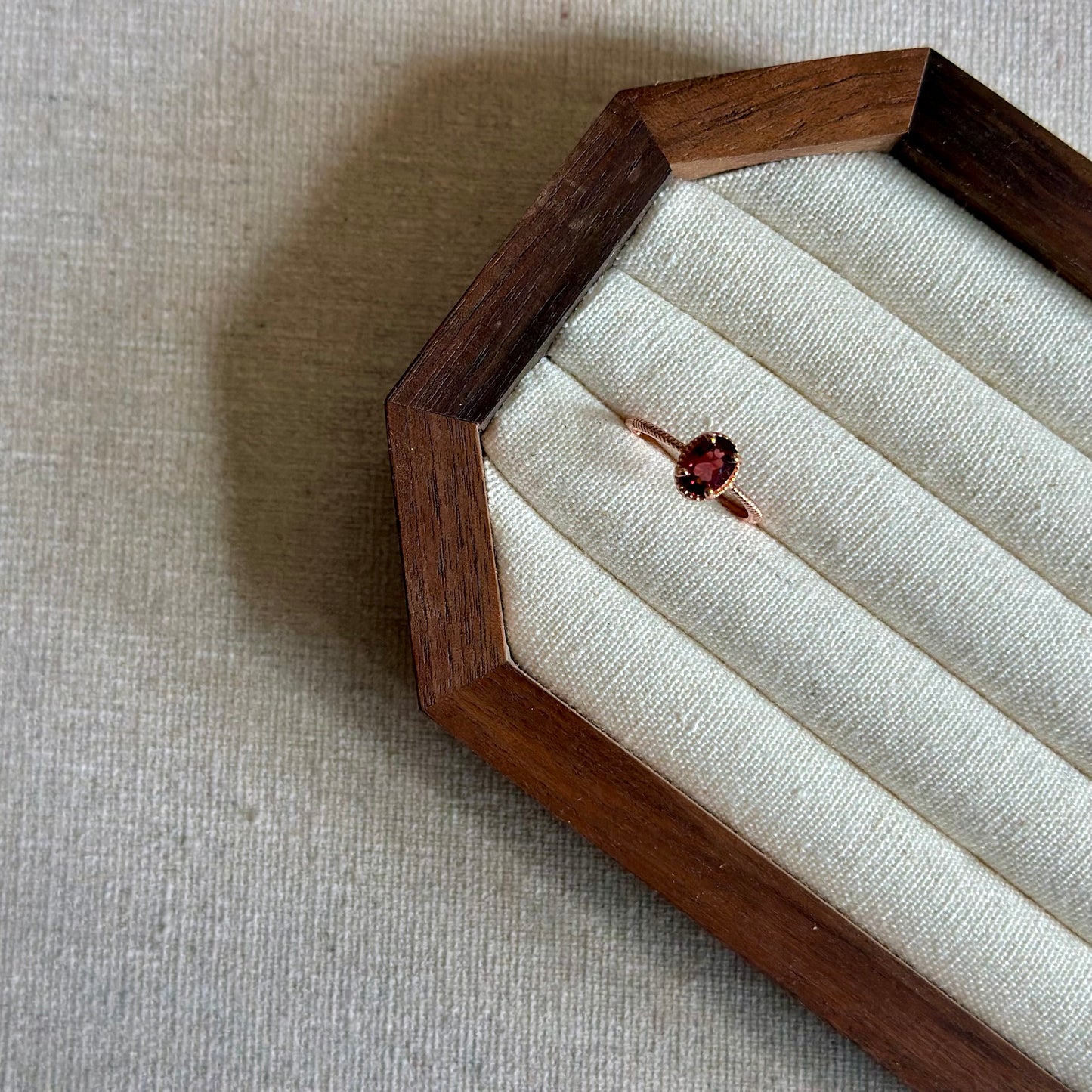 CHRISTMAS SET (2 ITEMS) Celine Handkerchief+ Garnet Rose Gold-plated Ring