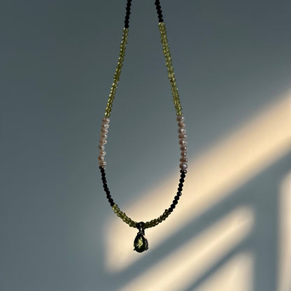 CHRISTMAS SET (2 ITEMS) Peridot Mixed Sapphire Beaded Necklace & Topaz Two-way Earring