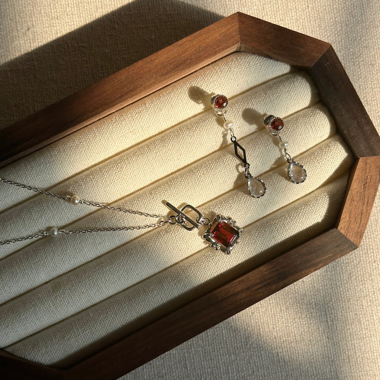 CHRISTMAS SET (2 ITEMS) Garnet Necklace & Garnet Mixed Moonstone Two-way Ear Stud