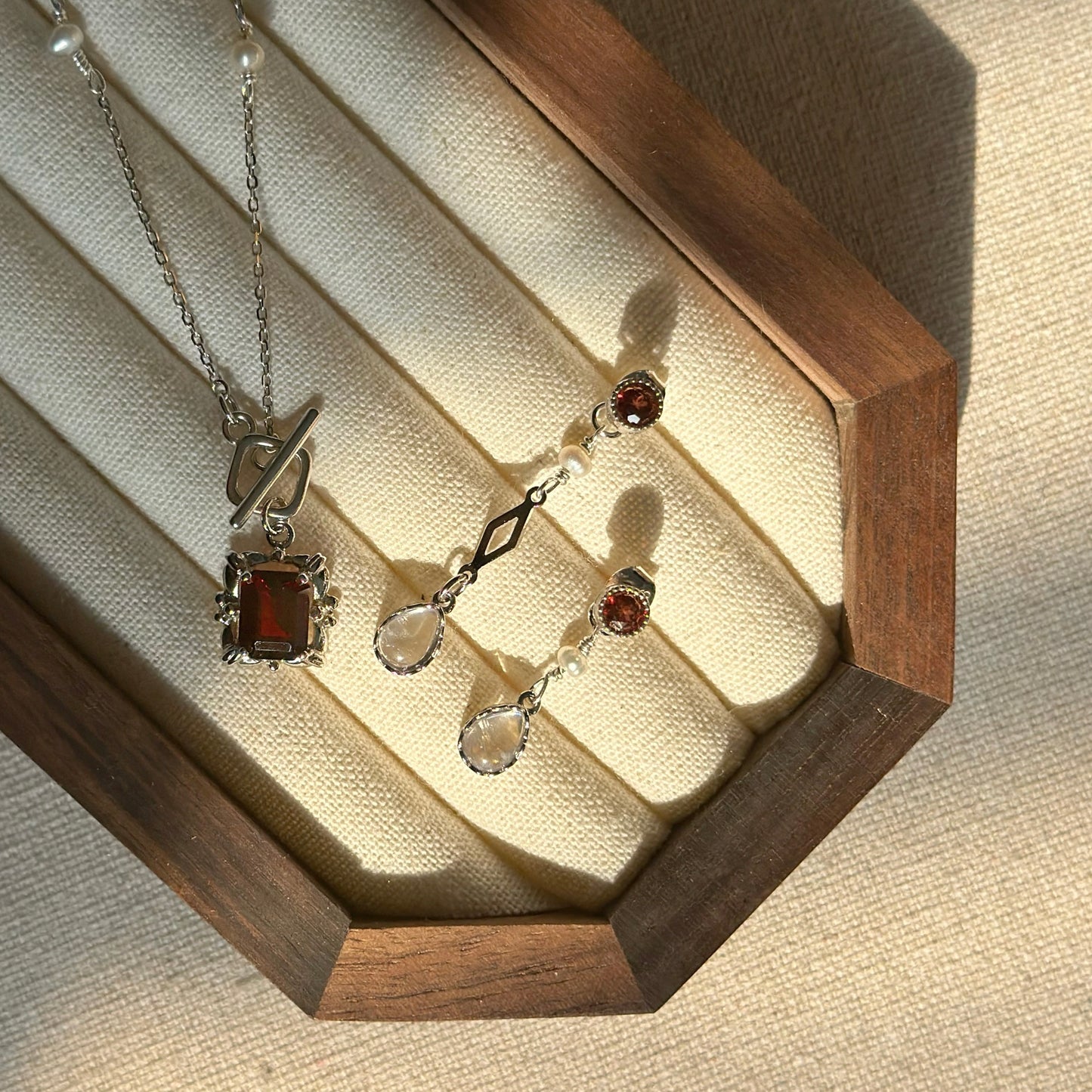 CHRISTMAS SET (2 ITEMS) Garnet Necklace & Garnet Mixed Moonstone Two-way Ear Stud