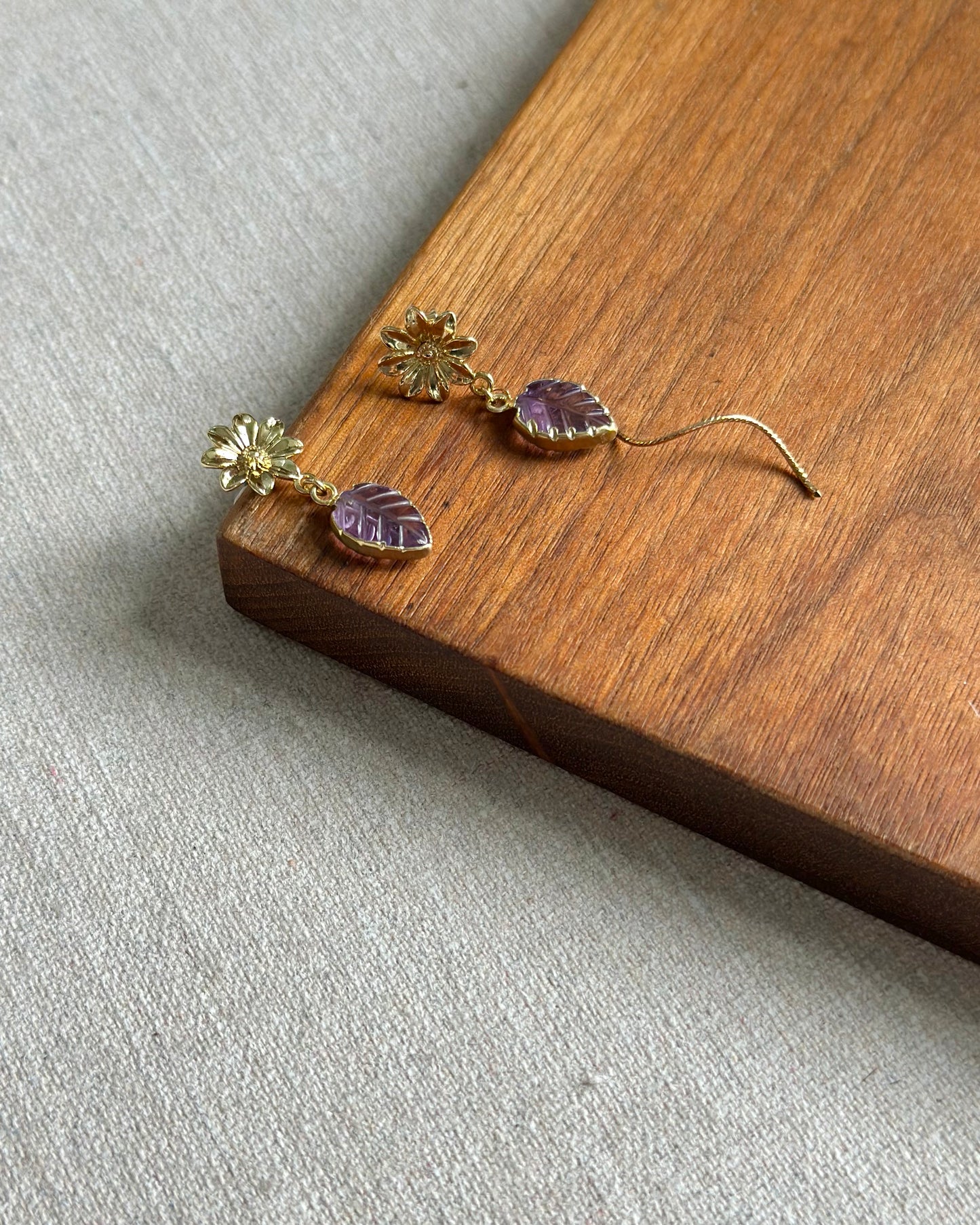 Amethyst Leaves And Floral Gold-plated Ear Stud