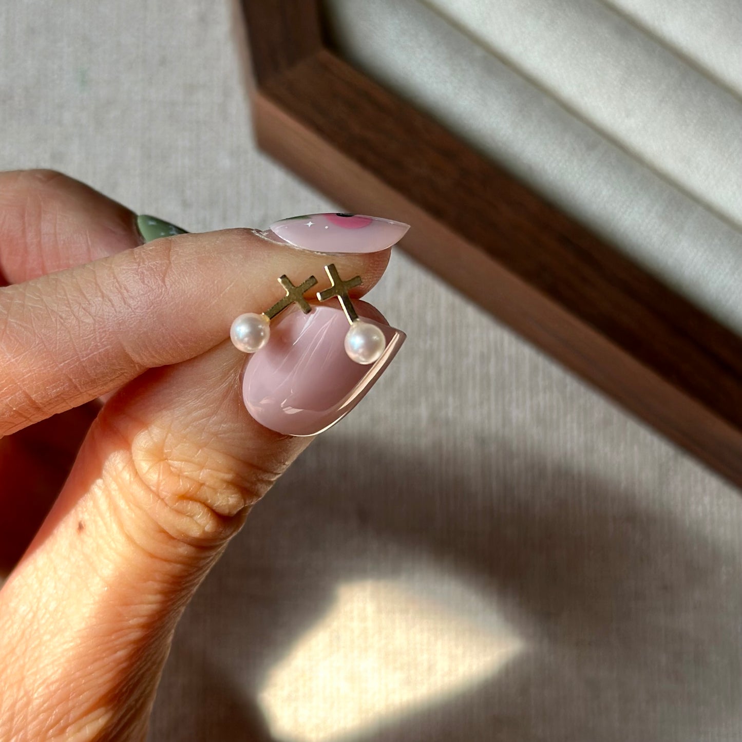 Japan Akoya Pearl & Cross 18K Solid Gold Ear Stud