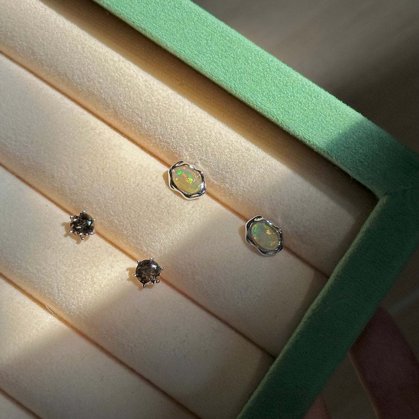 Smoky Quartz Round Sterling Silver Ear Stud